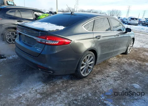 2017 Ford Fusion Platinum z USA, uszkodzony, nr VIN 3FA6P0D95HR331205